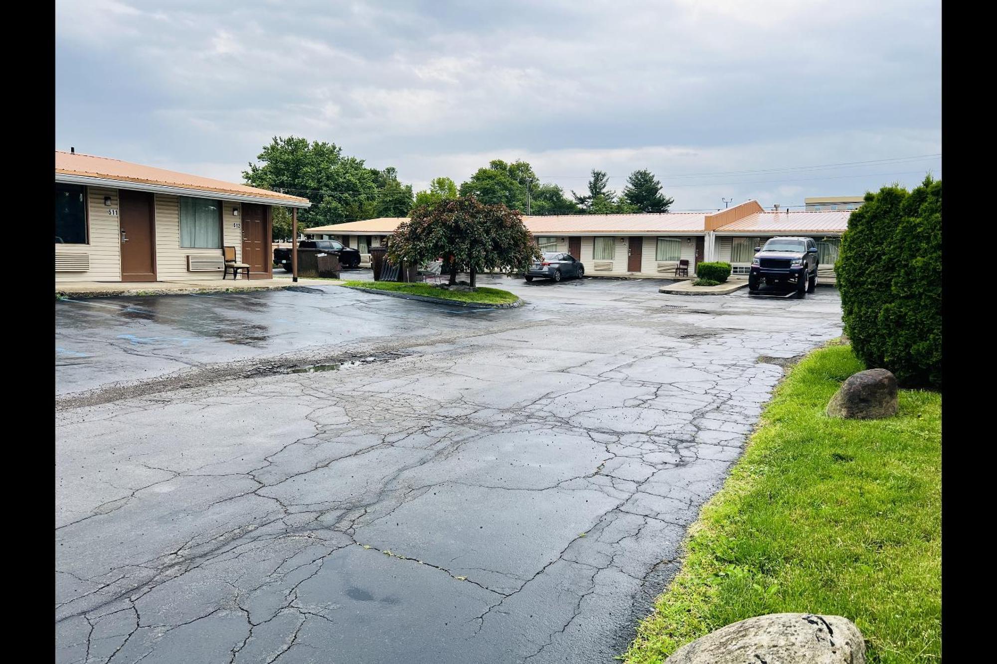 Cozy Garden Inn By Oyo Hwy 40 Richmond Exterior foto